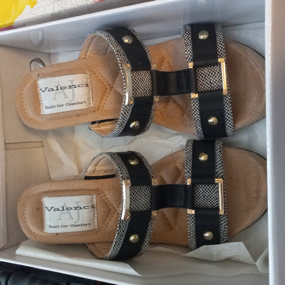 Aj Valenci sandal wedge